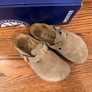 Birkenstock Boston BS Clog in Taupe, Size 37